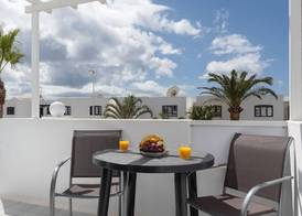 Apartamentos LIVVO Oasis 4