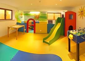 Familienhotel Central 4