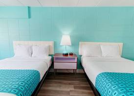 Howard Johnson by Wyndham Virginia Beach At The Beach 5
