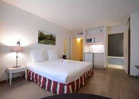 Hotel Cerise Chatou 5