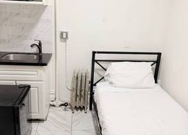 Adrian Hotel 4