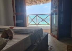 Garden Beach Bungalows 4