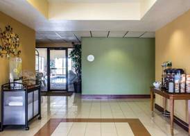 Econo Lodge Ankeny - Des Moines 3