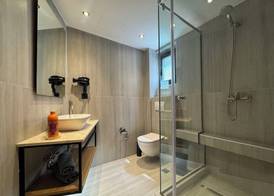 Downtown Suites 4