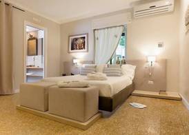 Palazzo Taranto Luxury Rooms 5