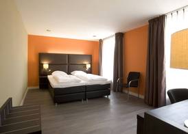 Hotel Roermond Next Door 4
