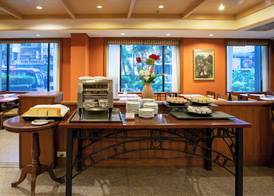 Ramada by Wyndham D MA Bangkok 5