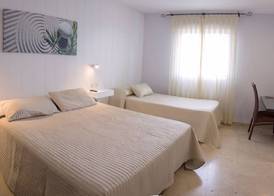 Hotel Oasis con parking incluido 5