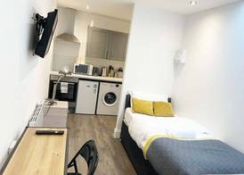 Queen Street Apartments 2