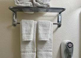 Executive Inn - Fort Lee 5