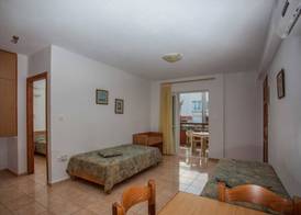 Ilian Beach & Apartments 4