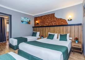 La Pera Suites 4