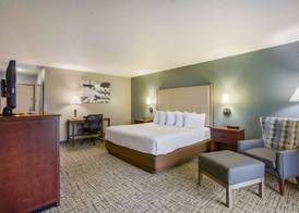 Best Western Harbour Pointe Lakefront 4