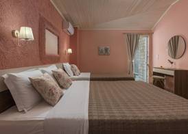 Ouzas Luxury Hotel 5