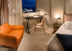 Royal Suites-Sky 3