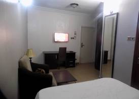 Moongate Hotel and Suites 4