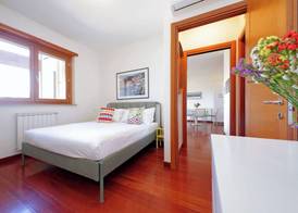 Modern Flat with terrace near Eataly 2