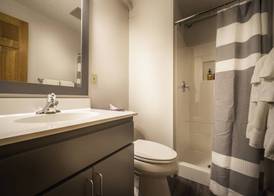 Sun & Ski Inn and Suites 4