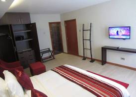 The Zehneria Hotel 4