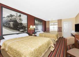 Super 8 by Wyndham Temple S General Bruce 5