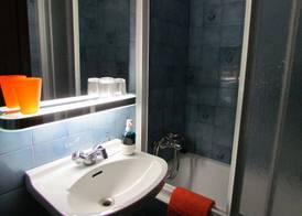 Barcelona City Seven Hostal 4