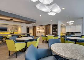 Hyatt Place Iowa City Downtown 5