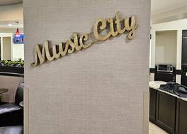 Club Hotel Nashville Inn & Suites 4