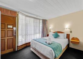 Sapphire Waters Motor Inn 4
