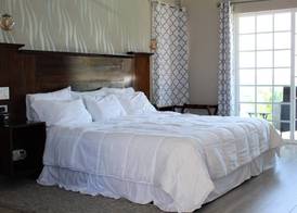 Barefoot Caye Caulker Hotel 3