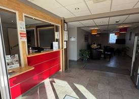 Brit Hotel Confort Villeneuve Sur Lot 5