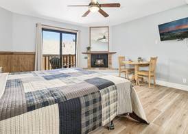 Big Bear Lakefront Lodge 5