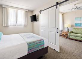 HEART of WAIKIKI,1BDRM,FREE PARKING, WIFI,NO RESORT FEES,YOUTUBE,NETFLIX ! 4