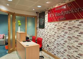 Russell Scott Backpackers Hostel 3