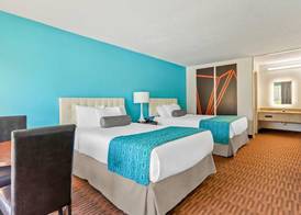 Howard Johnson by Wyndham Albany 4