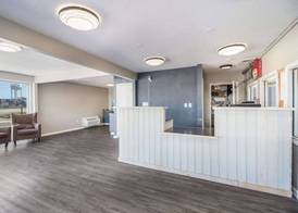 Econo Lodge Cherry Point 4
