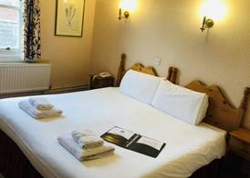 Brook Red Lion Hotel 5