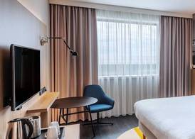Courtyard by Marriott Prague Airport 5
