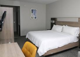 Holiday Inn Express & Suites ALBEMARLE by IHG 3