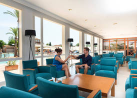 Aparthotel Ciudad Laurel 4