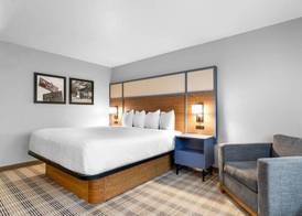 AmericInn by Wyndham Sauk Centre 5