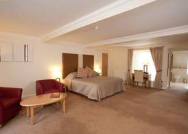 Moness Resort 5