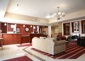 Ramada by Wyndham Fresno Northwest 5