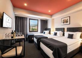 King Tamar Hotel By Luxuria Hotels 5