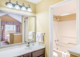 Hawthorn Extended Stay by Wyndham Dayton 5