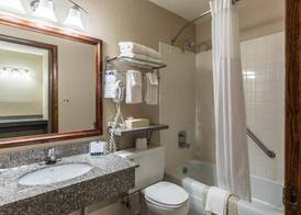 QUALITY INN 5