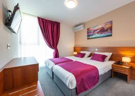 Hotel Komodor 5