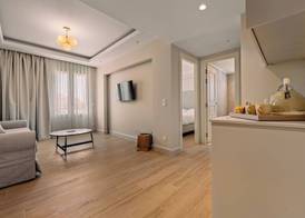 Royal Nidri Suites 3