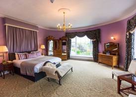 Castle Oaks House Hotel 5