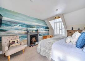 Newly Refurbished 2nd Floor Apartment Lil Nauti 4