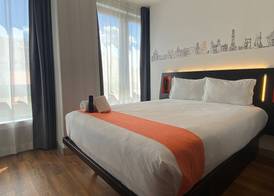 easyHotel Lisbon 4